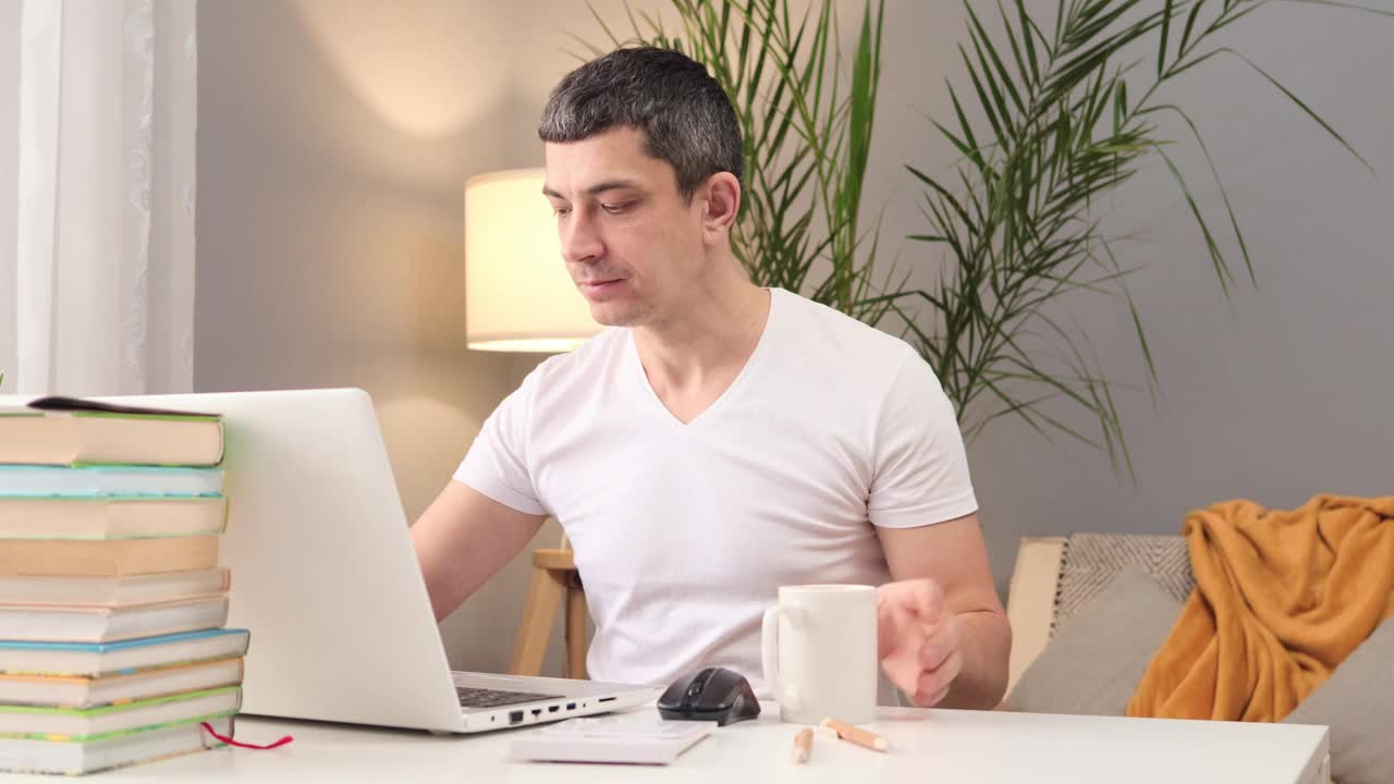 2025年10月3日 第9页